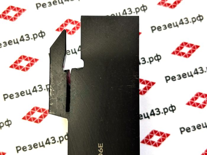 Резец отрезной канавочный MGEHL3232-6