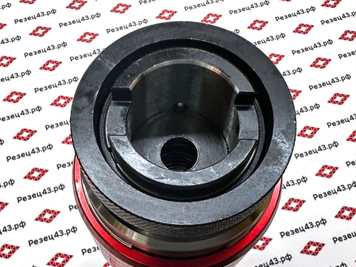 Патрон быстросменный резьбонарезной BT40-GT24-130L