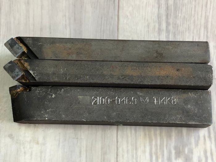 Резец проходной прямой 2100-0469 Т14К8 (25х16х140) новый, с хранения