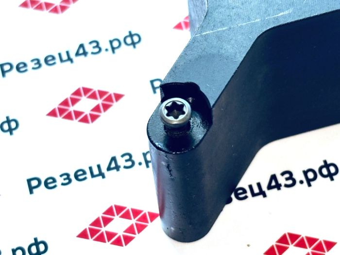 Резец наружного точения SRDCN4040R12