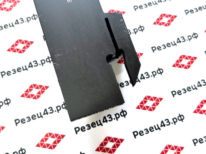 Резец отрезной канавочный MGEHL3232-6