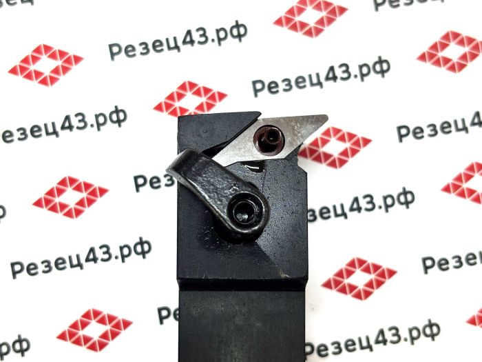 Резец наружного точения MVUNL2525M16