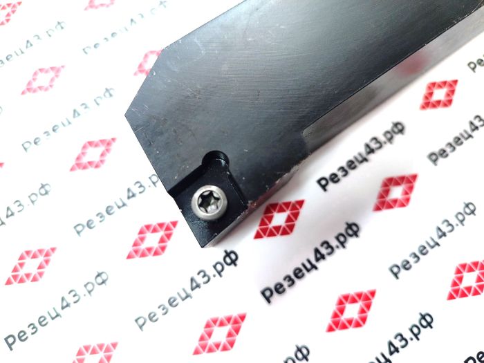 Резец наружного точения SCLCR3232P12