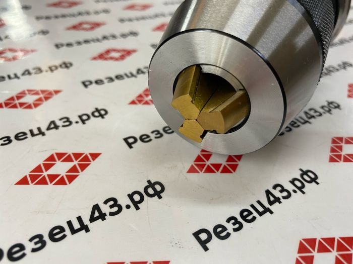 Сверлильный патрон 1-16 мм самозажимной на конусе BT40 (ISO40, 7:24), вылет 110 мм BT40-SPU16-110
