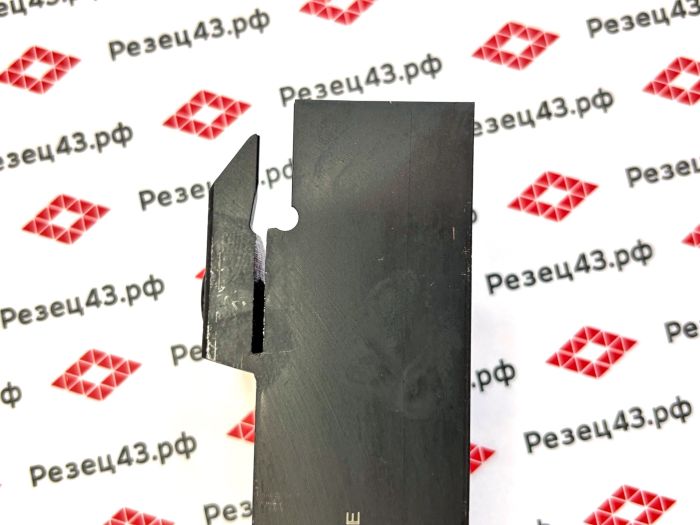 Резец отрезной канавочный MGEHL3232-4