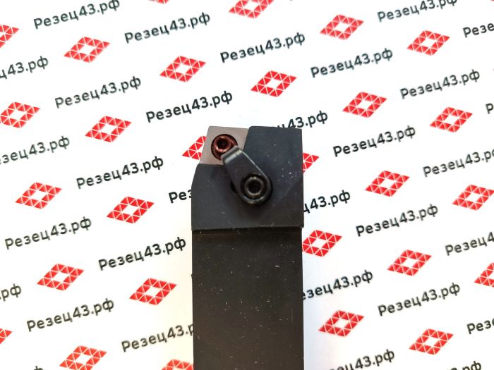 Резец наружного точения MCBNR3232P12