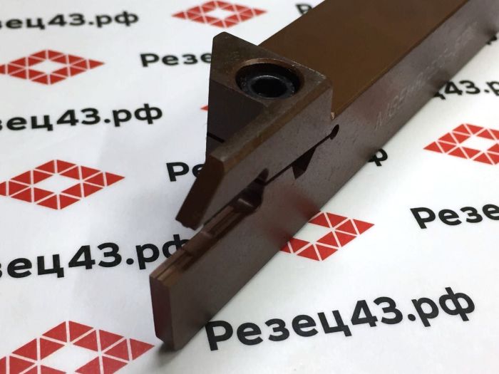 Резец Carpfite отрезной MGEHR2525-5T30
