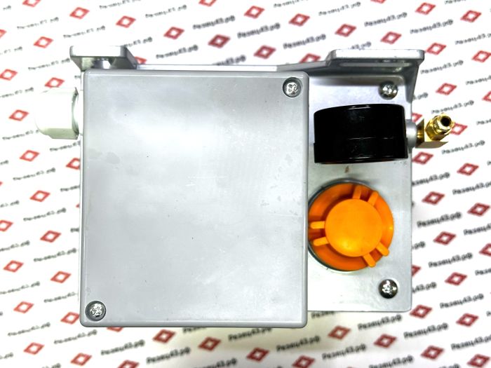 Станция смазки для станка YR2232-150X A  (объем 1.5 л)