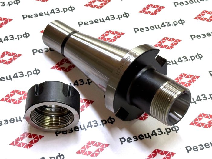 Цанговый патрон NT40 с ключом и набором цанг ER25 в кейсе (NT40-ER25-15PCS)